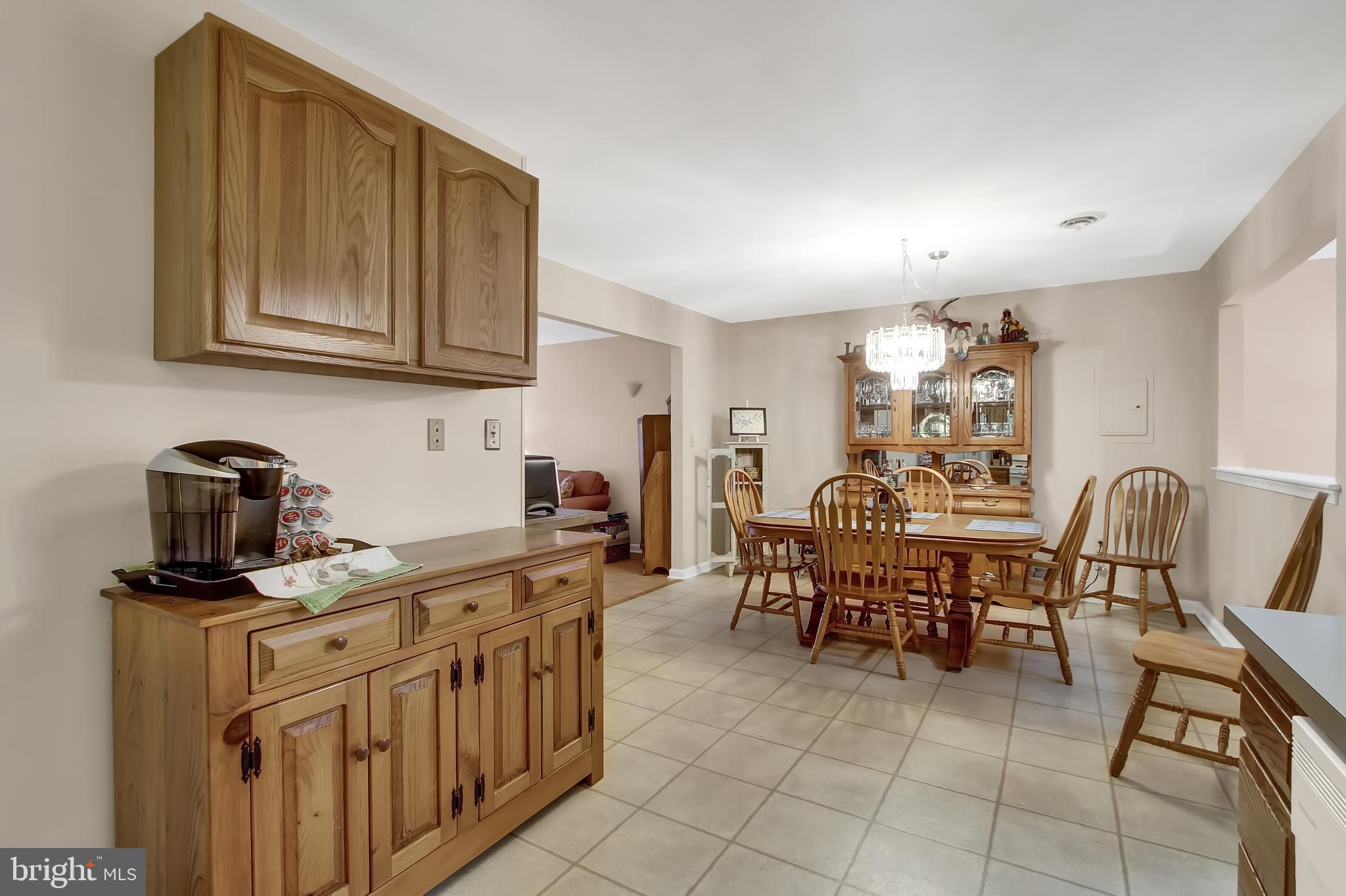 2956 Robin Road York, PA 17404 - Photo 11 of 28 Gallery Image 11