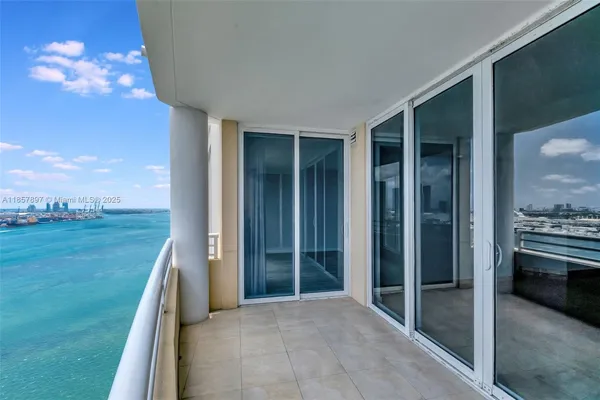 $5,500 | 848 Brickell Key Drive, Unit 2602, Miami, FL 33131