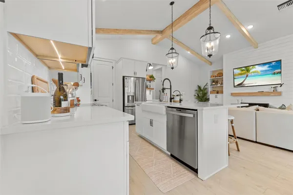 $699,999 | 121 Southeast Rocky Terrace, Stuart, FL 34997