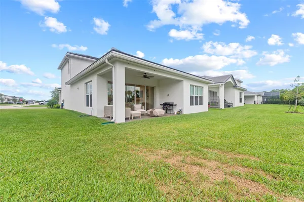 $699,999 | 121 Southeast Rocky Terrace, Stuart, FL 34997