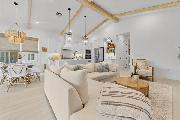 $699,999 | 121 Southeast Rocky Terrace, Stuart, FL 34997