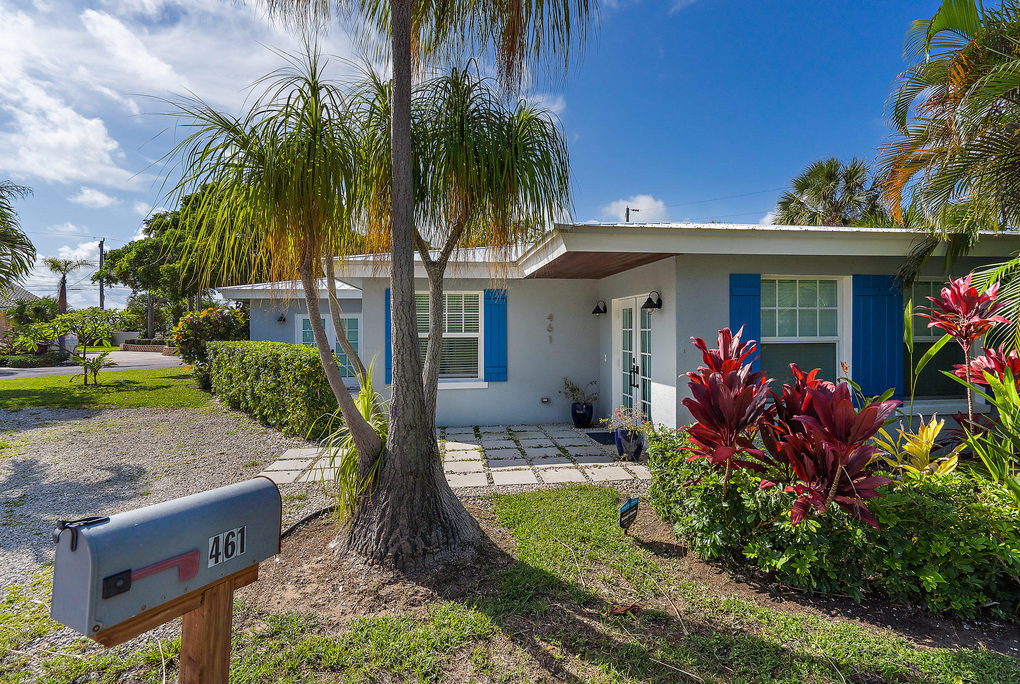 461 Jupiter Lane Juno Beach, FL 33408 - Photo 10 of 65 001-461JupiterLn-JunoBeach-FL-small