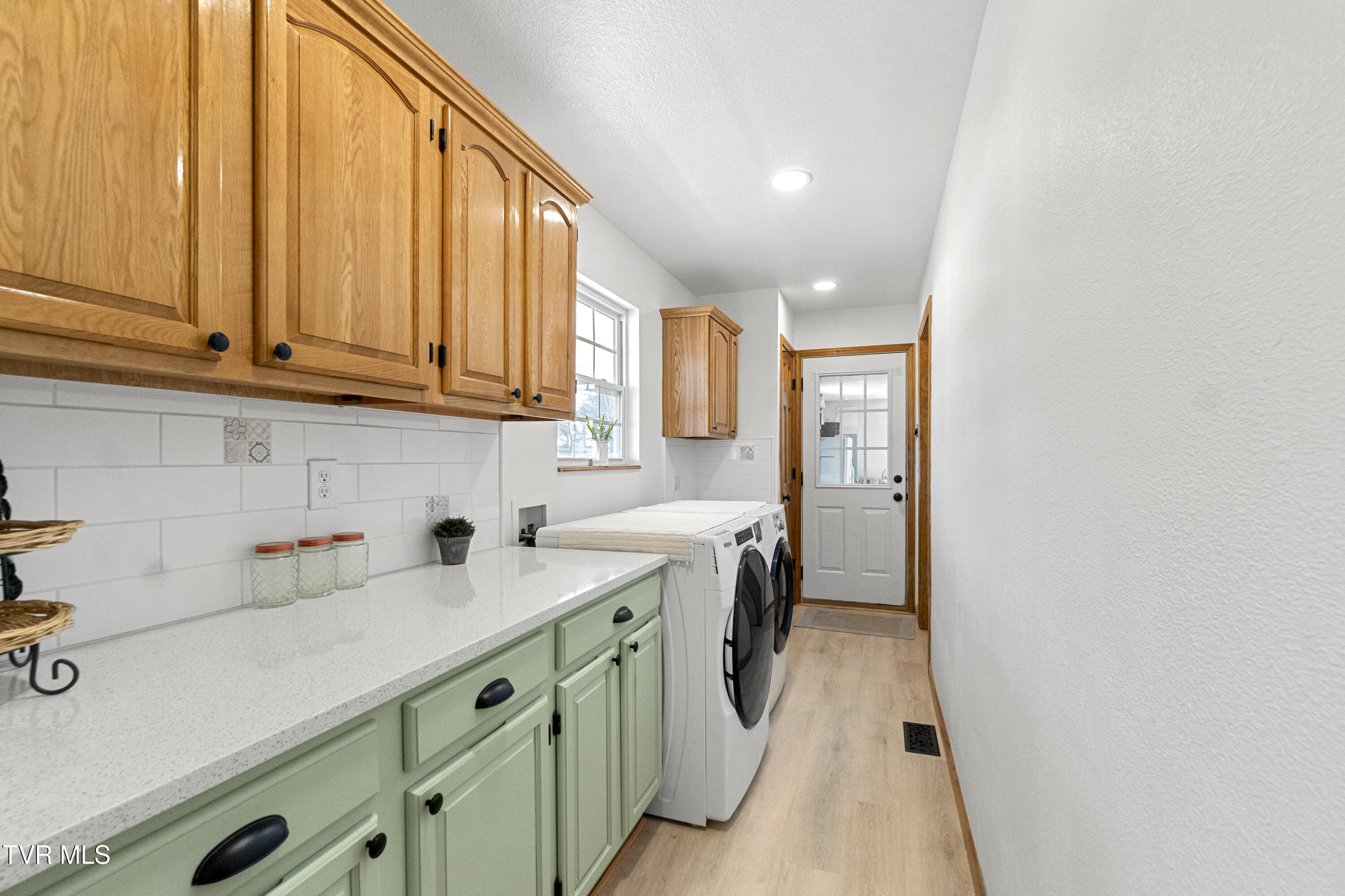 105 Maple Crest Greeneville, TN 37743 - Photo 15 of 68 16