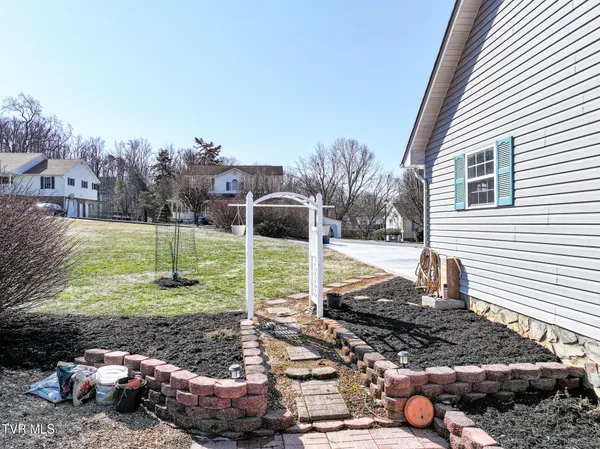 $485,000 | 105 Maple Crest, Greeneville, TN 37743