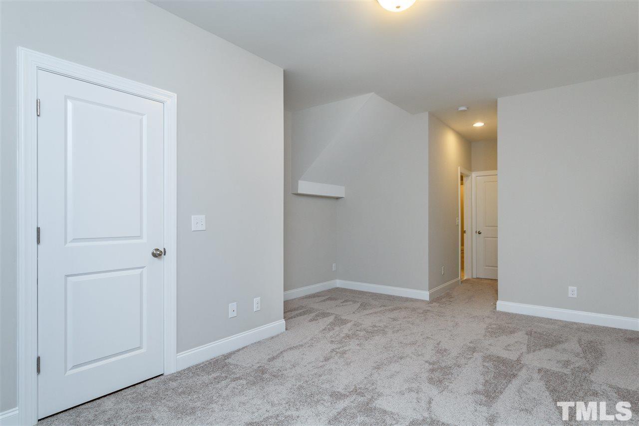 831 Bankston Woods Way Raleigh, NC 27609 - Photo 14 of 21