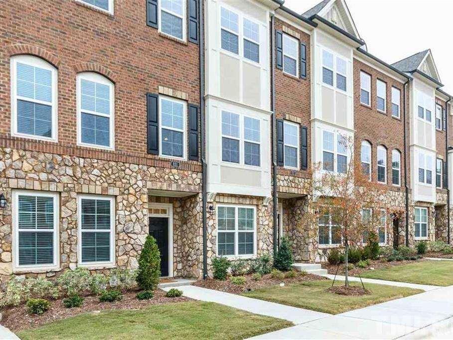 831 Bankston Woods Way Raleigh, NC 27609 - Photo 2 of 21