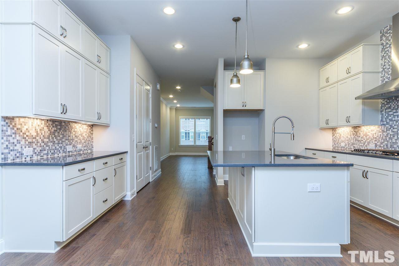 831 Bankston Woods Way Raleigh, NC 27609 - Photo 5 of 21