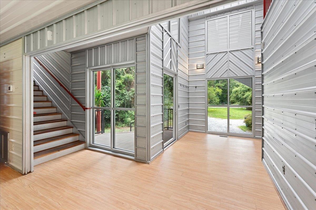1005 Waverly Road Tallahassee, FL 32312 - Photo 5 of 37 Gallery Image 5