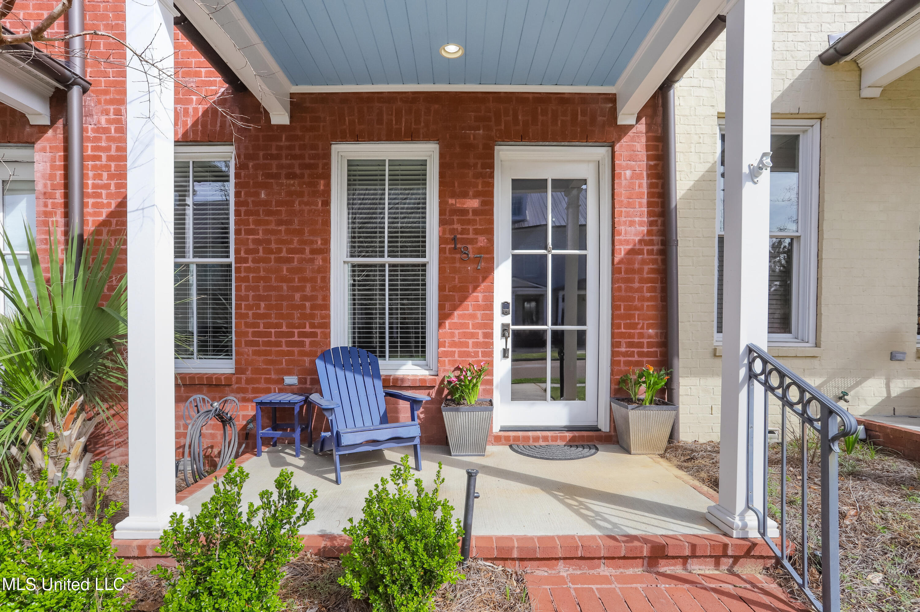 187 Harper Street Ridgeland, MS 39157 - Photo 2 of 17 2