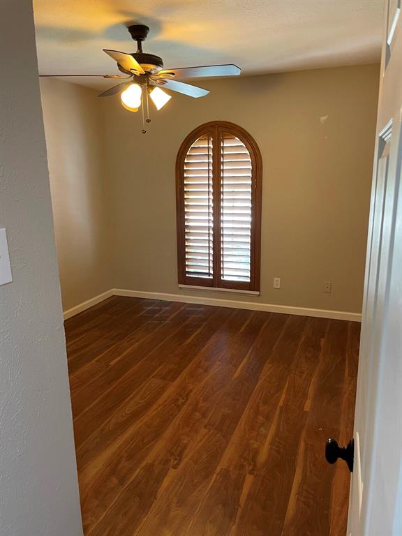 1909 Rambling Ridge Lane Carrollton, TX 75007 - Photo 18 of 23 Gallery Image 18