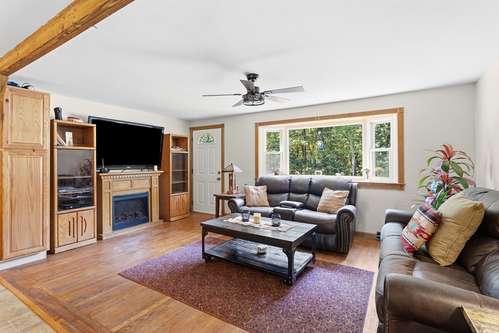 215 Donohue Road Dracut, MA 01826 - Photo 10 of 40