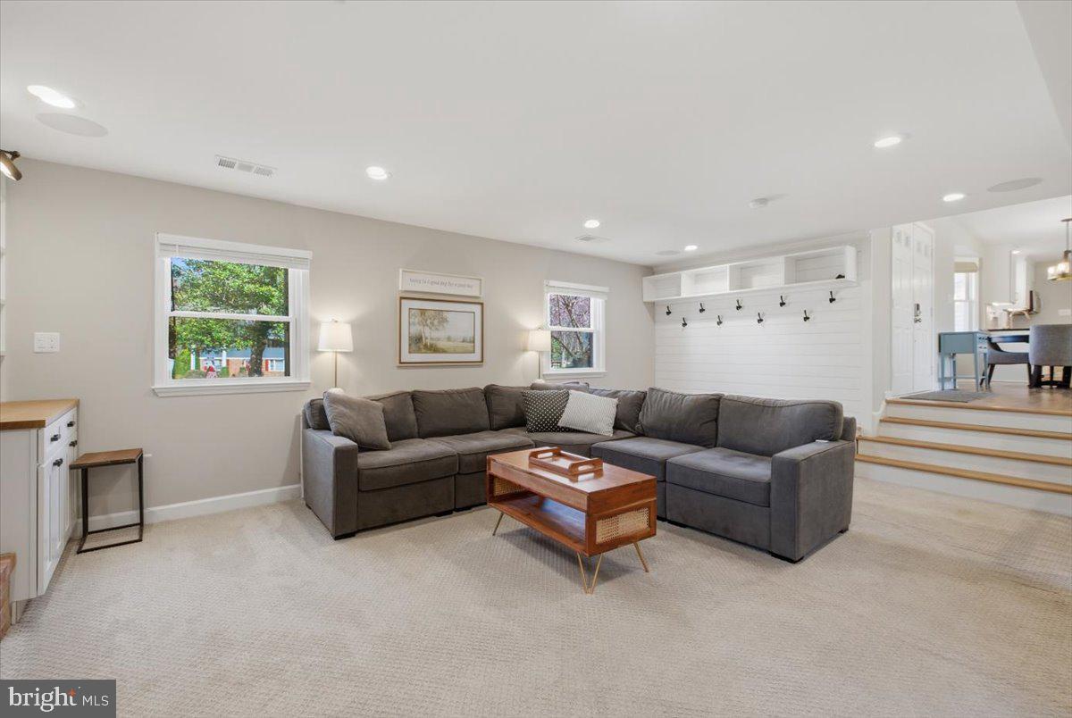 7300 Reservation Drive Springfield, VA 22153 - Photo 11 of 44 Second living room level