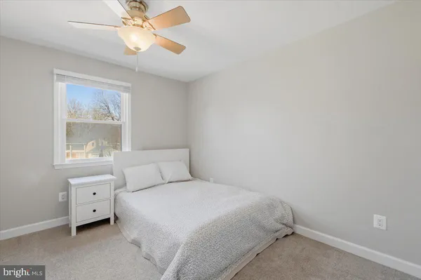 a bathroom with a sink and toilet