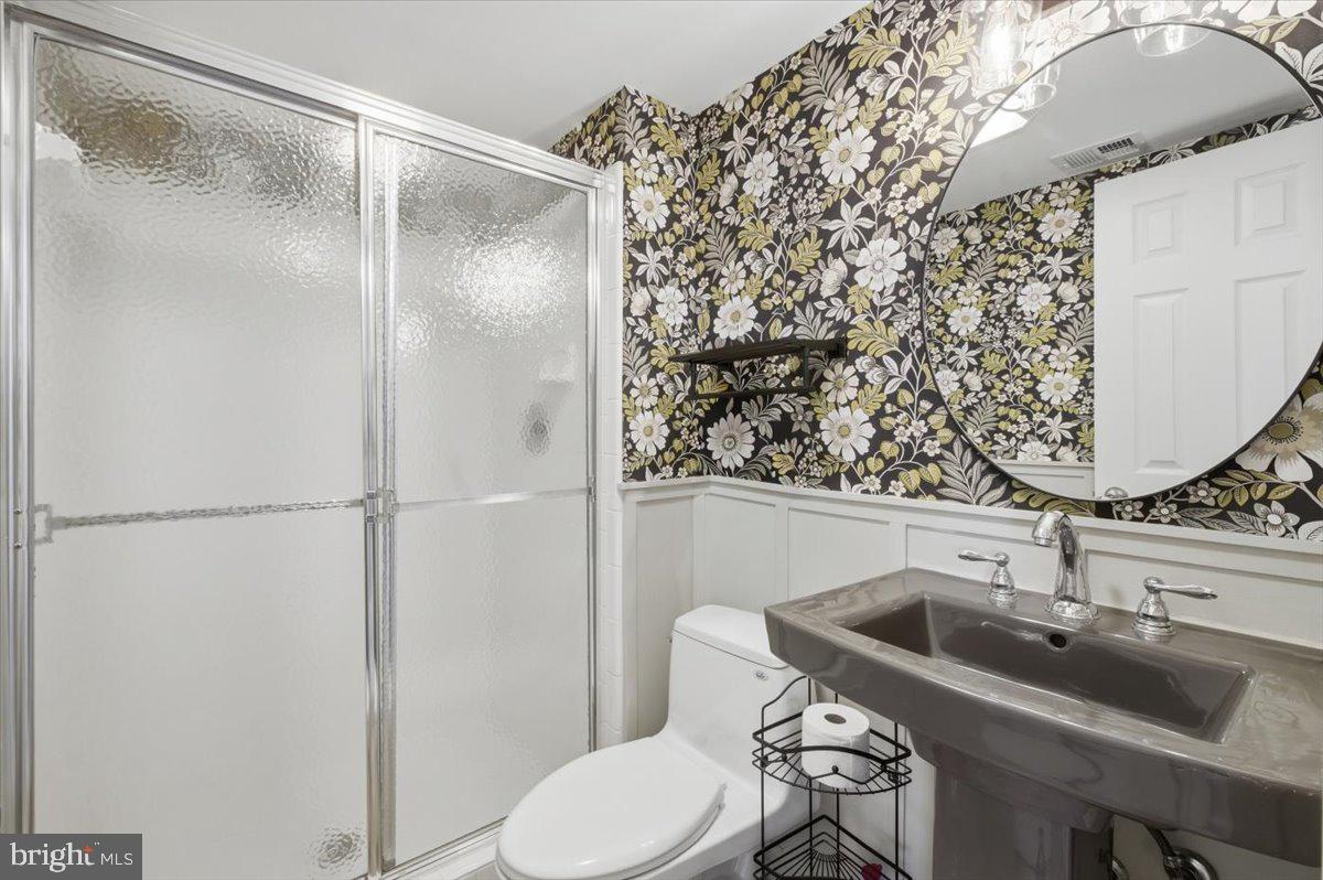 7300 Reservation Drive Springfield, VA 22153 - Photo 34 of 44 Third Full Bath