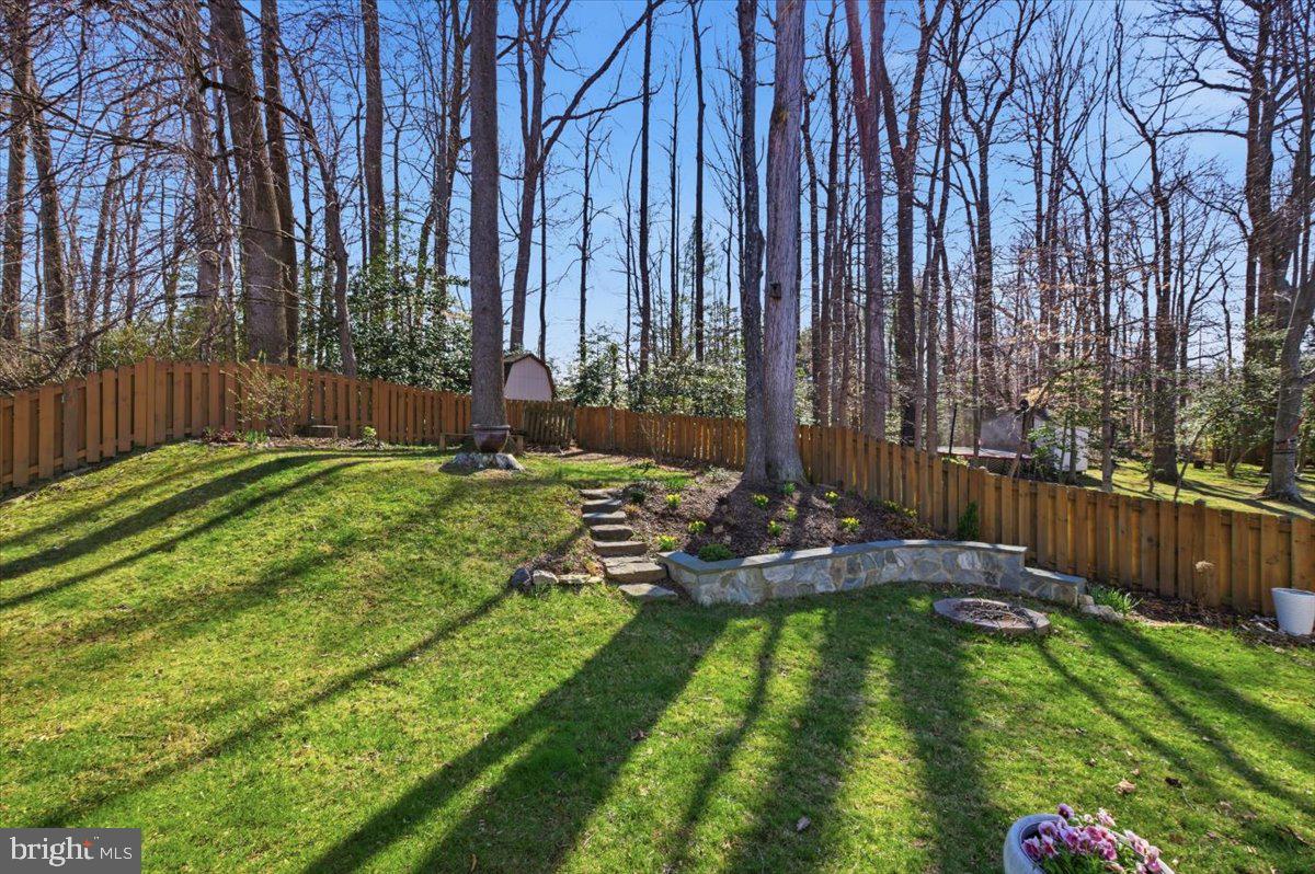 7300 Reservation Drive Springfield, VA 22153 - Photo 42 of 44 Back yard