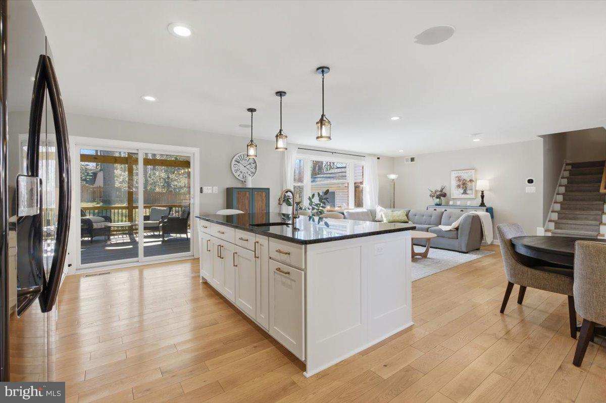 7300 Reservation Drive Springfield, VA 22153 - Photo 7 of 44 Custom designed kitchen