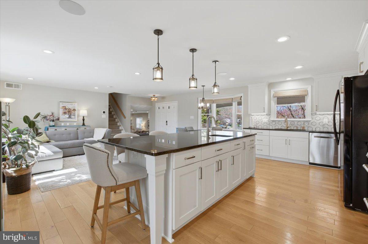 7300 Reservation Drive Springfield, VA 22153 - Photo 8 of 44 Custom designed kitchen