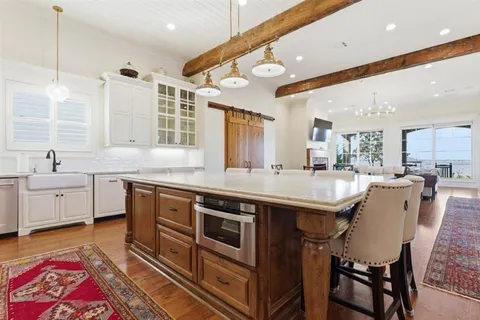 $1,799,999 | 885 Shell Beach Drive, Lake Charles, LA 70601