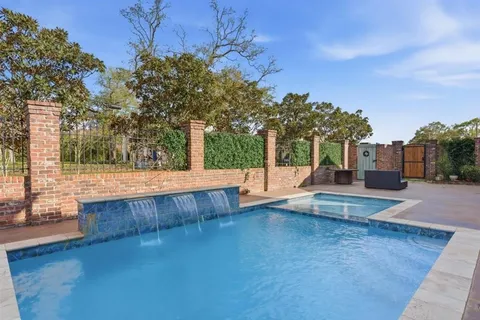 $1,799,999 | 885 Shell Beach Drive, Lake Charles, LA 70601