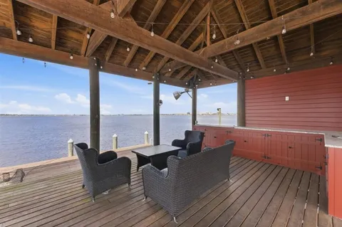 $1,799,999 | 885 Shell Beach Drive, Lake Charles, LA 70601