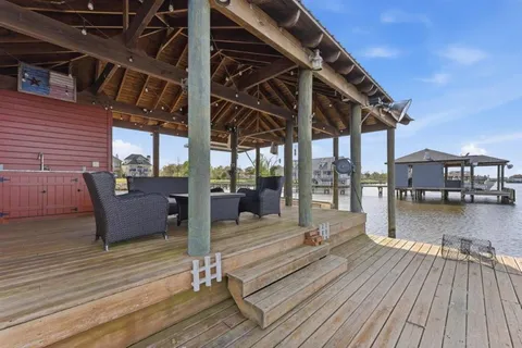 $1,799,999 | 885 Shell Beach Drive, Lake Charles, LA 70601