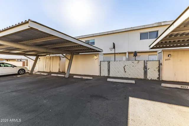 $299,000 | 2031 West Hazelwood Parkway, Phoenix, AZ 85015