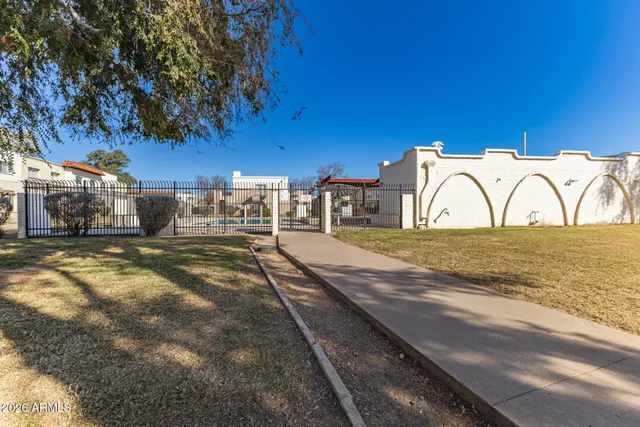 $299,000 | 2031 West Hazelwood Parkway, Phoenix, AZ 85015
