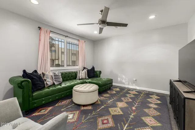 $299,000 | 2031 West Hazelwood Parkway, Phoenix, AZ 85015