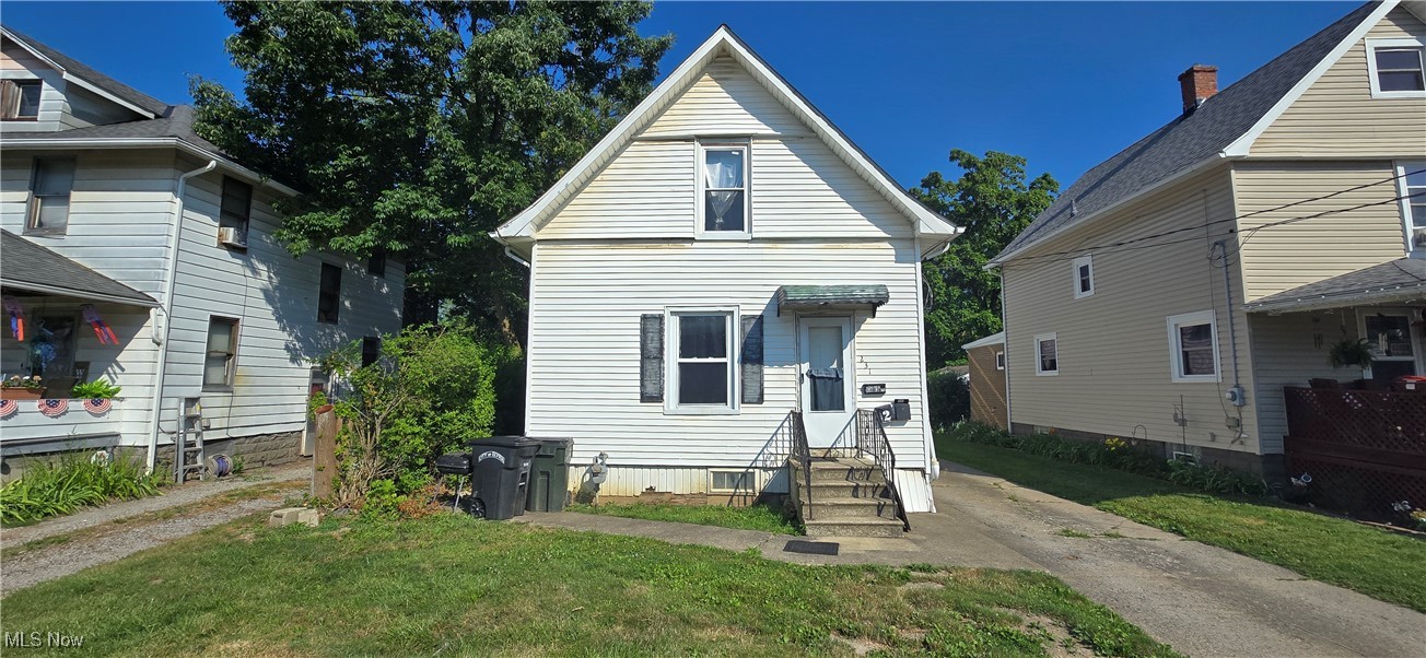 231 Oberlin Road Elyria, OH 44035 - Photo 1 of 2 Gallery Image 1