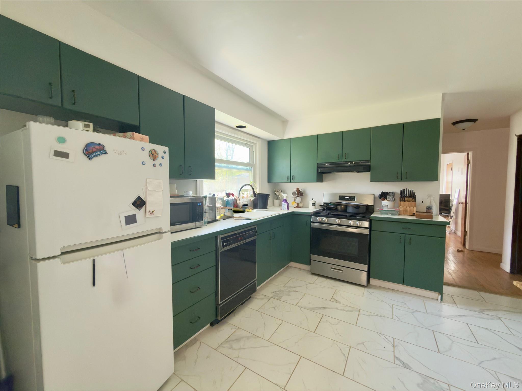 8 King Road Rhinebeck, NY 12572 - Photo 2 of 10