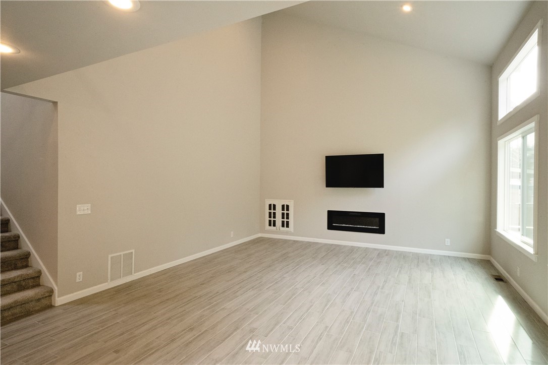 22316 6th Drive Southeast Bothell, WA 98021 - Photo 11 of 35