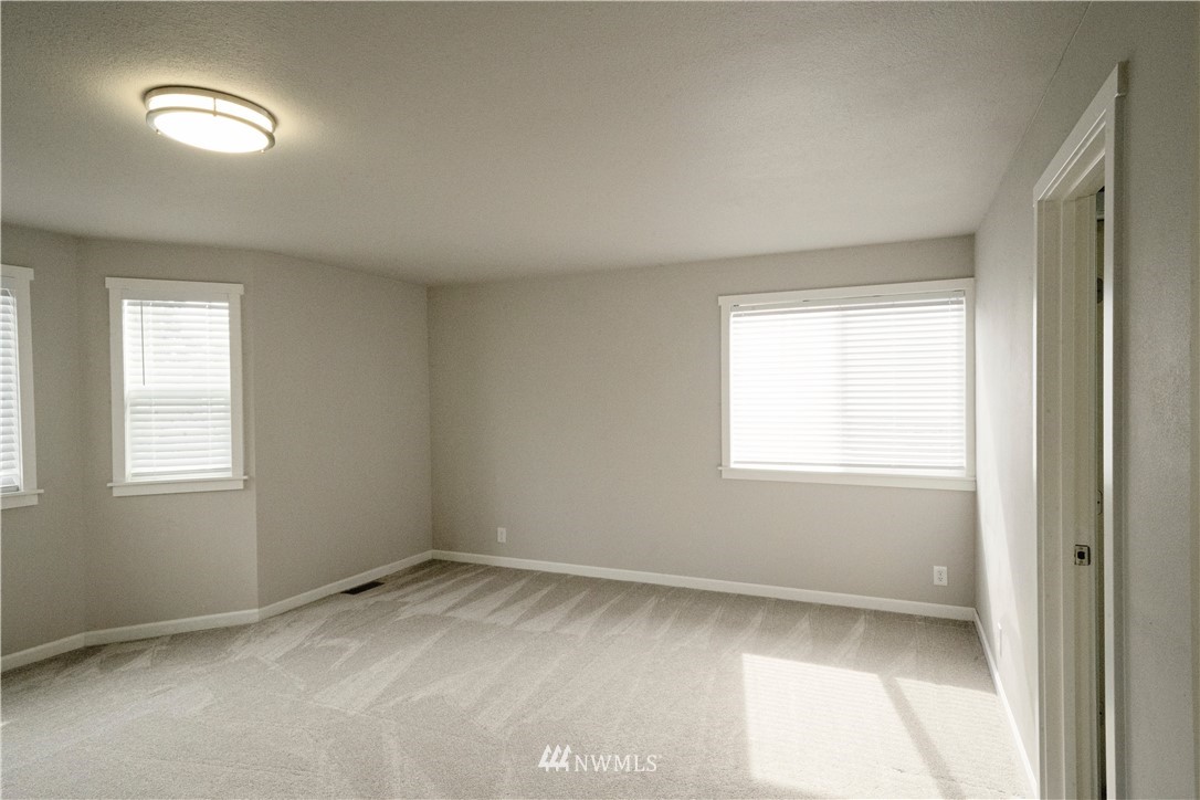 22316 6th Drive Southeast Bothell, WA 98021 - Photo 13 of 35