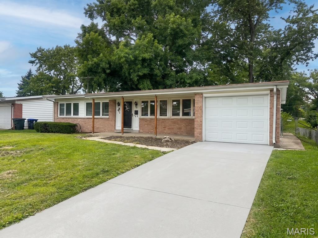 3145 Parker Road Florissant, MO 63033 - Photo 4 of 28