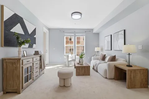 $728,000 | 1550 Technology Drive, Unit 2099, San Jose, CA 95110