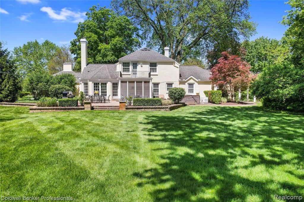 19905 Beverly Road Beverly Hills, MI 48025 - Photo 12 of 98