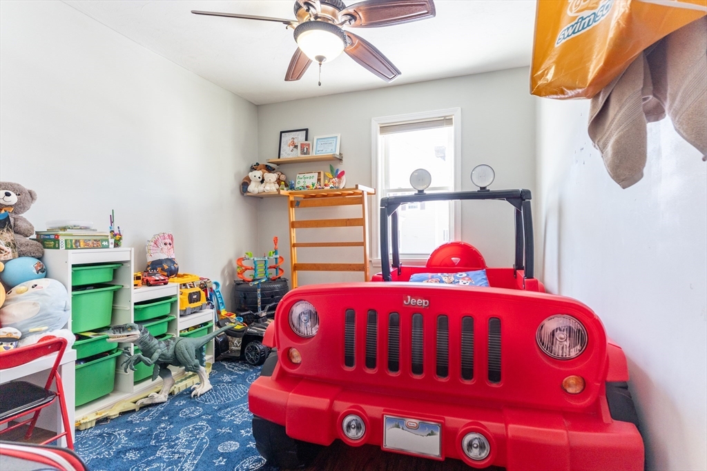 14 Pleasant Street, Unit B Franklin, MA 02038 - Photo 18 of 31