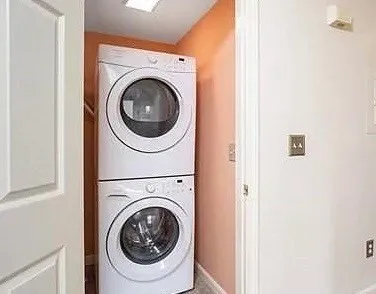 $350,000 | 14 Pleasant Street, Unit B, Franklin, MA 02038