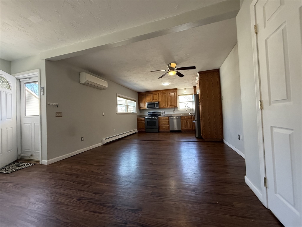 14 Pleasant Street, Unit B Franklin, MA 02038 - Photo 8 of 25