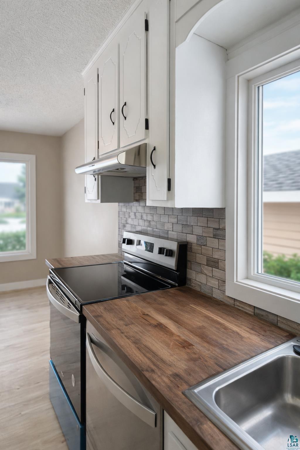 402 Kent Road Hoyt Lakes, MN 55750 - Photo 2 of 21