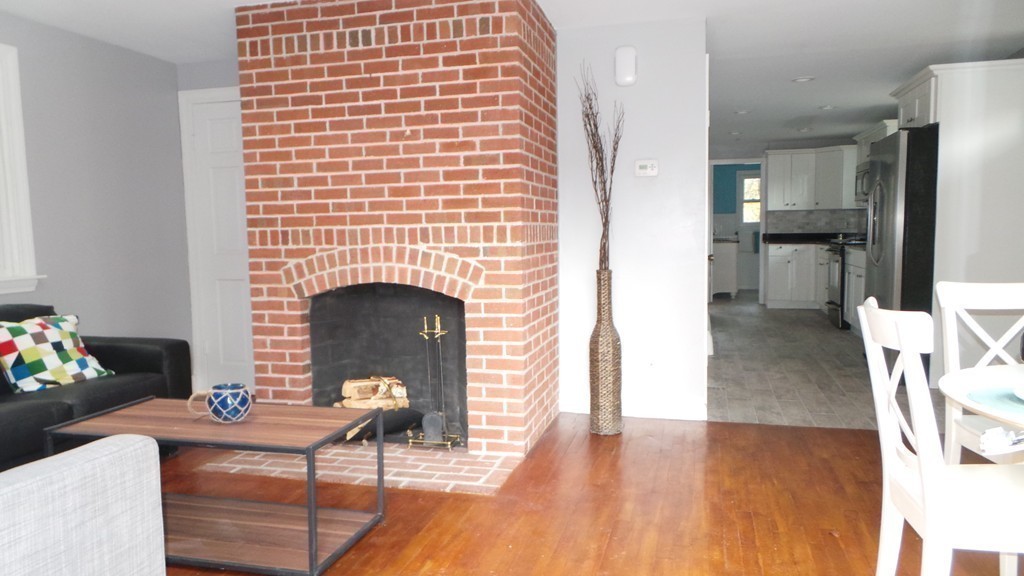 21 Hillsview Street Canton, MA 02021 - Photo 6 of 30 Gallery Image 6