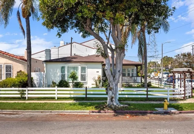 $4,450 | 9801 South Hobart Boulevard, Los Angeles, CA 90047