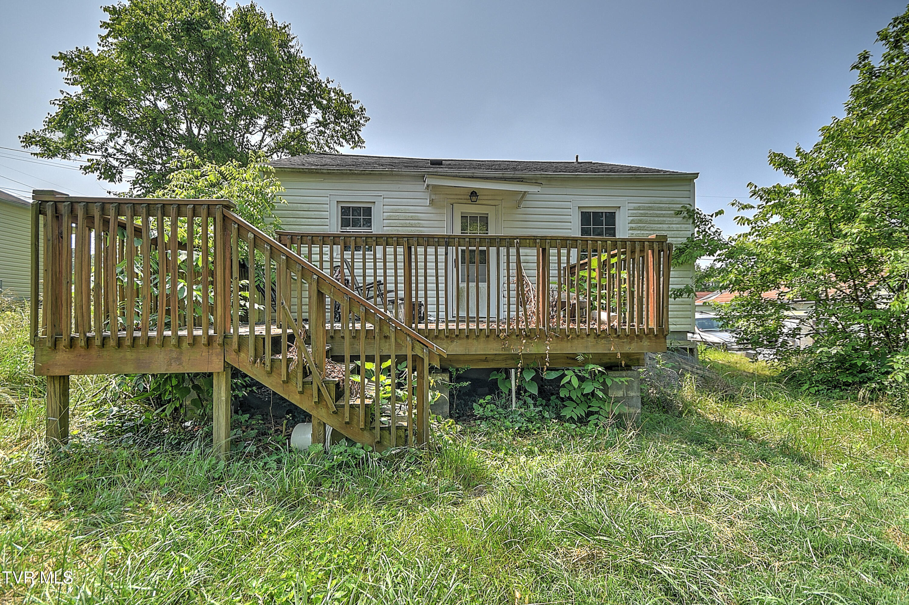 11 Birch Street Bristol, TN 37620 - Photo 17 of 17 11 Birch KW-21