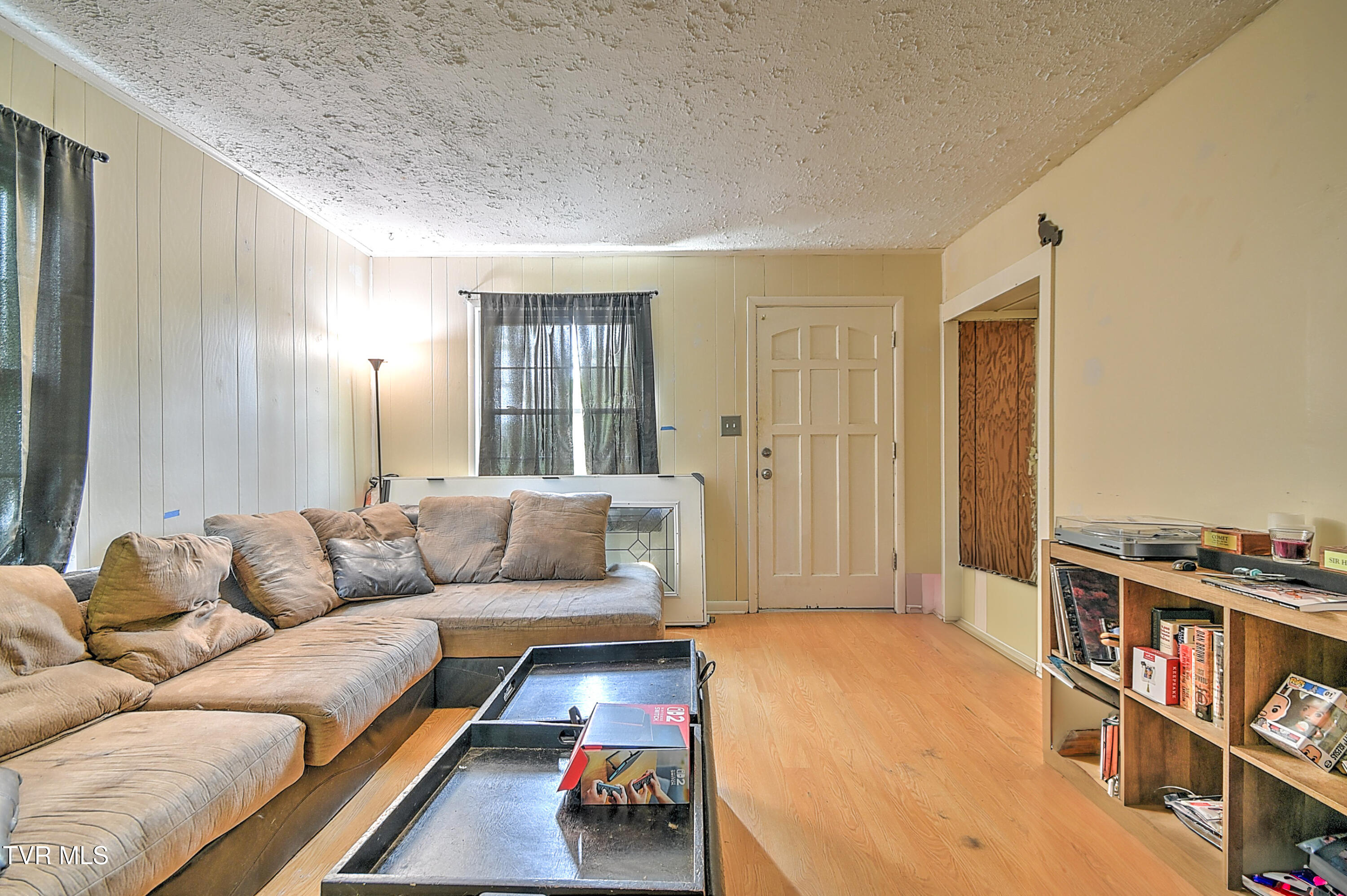 11 Birch Street Bristol, TN 37620 - Photo 5 of 17 11 Birch KW-7