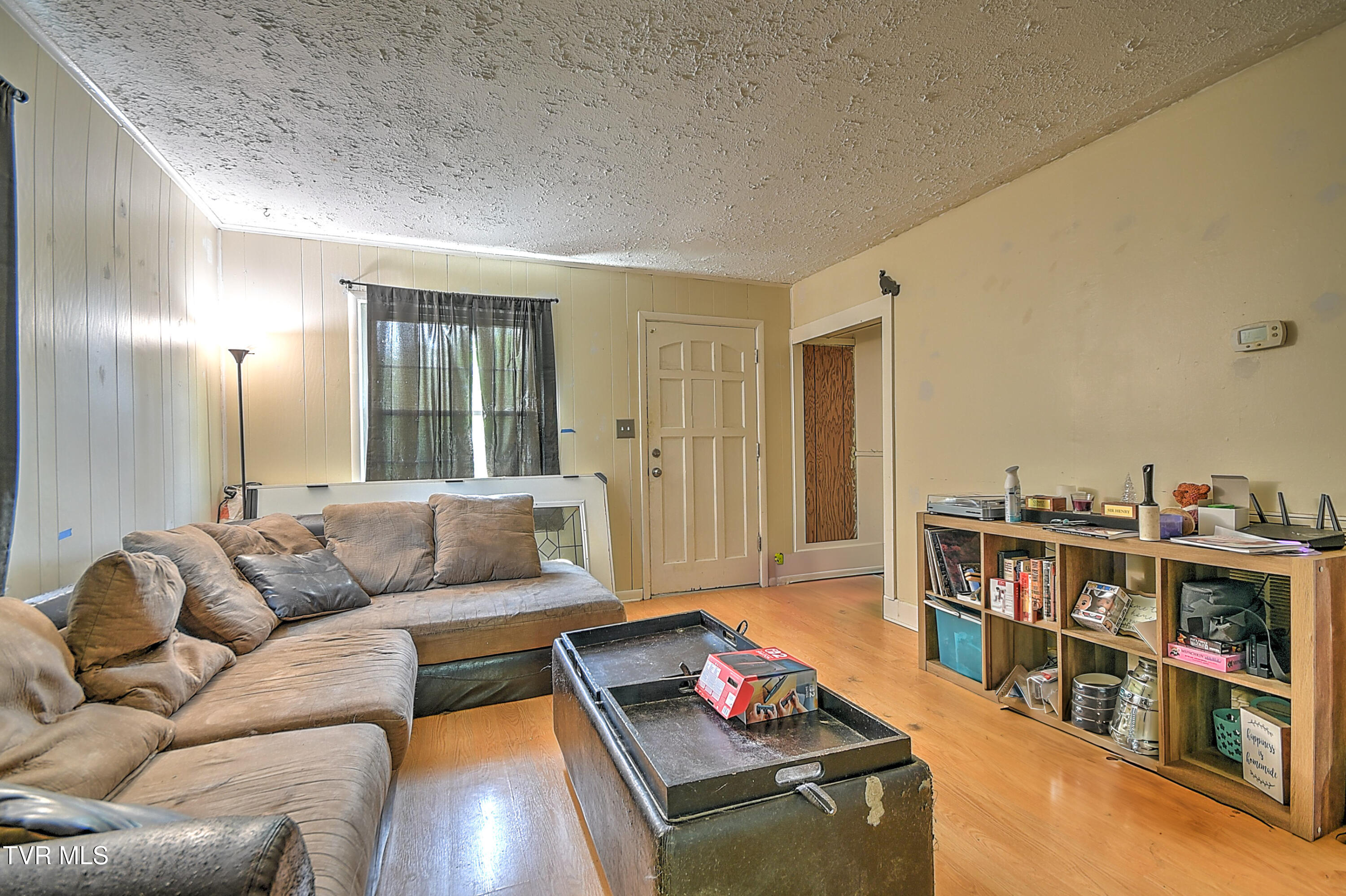 11 Birch Street Bristol, TN 37620 - Photo 6 of 17 11 Birch KW-8