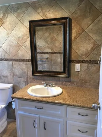 $749 | 2801 Carrolton Street, Unit 5, Houston, TX 77023