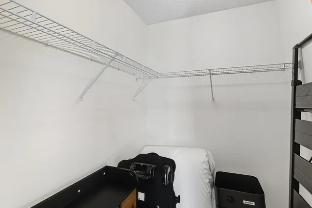 $239,900 | 2566 Ellis Avenue, Unit 303, St. Paul, MN 55114