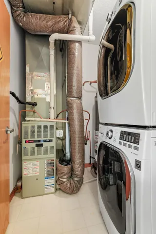 $239,900 | 2566 Ellis Avenue, Unit 303, St. Paul, MN 55114