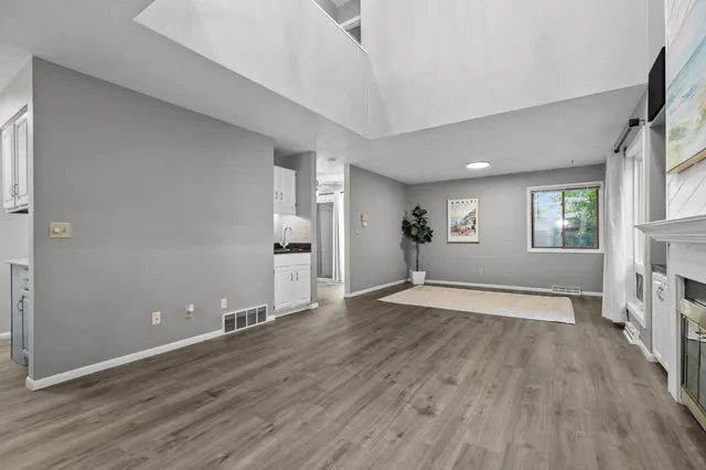 $280,000 | 102 Crab Apple Court, Appleton, WI 54914