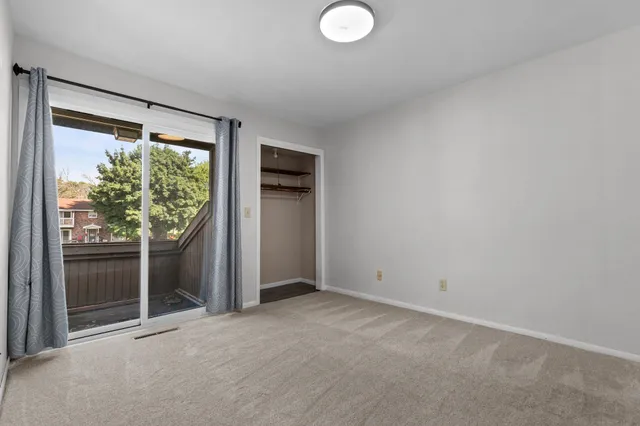 $280,000 | 102 Crab Apple Court, Appleton, WI 54914