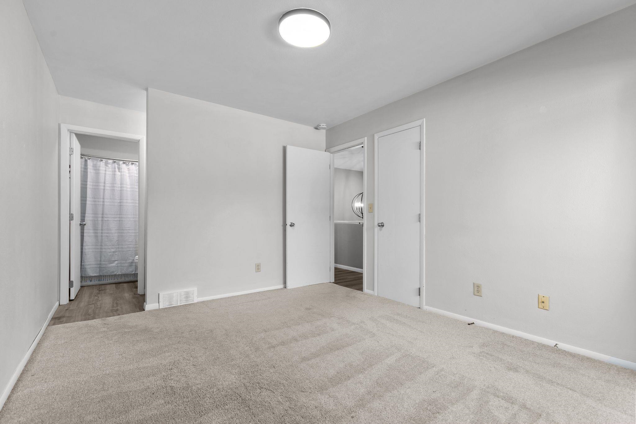 102 Crab Apple Court Appleton, WI 54914 - Photo 26 of 35